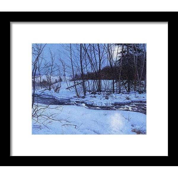 Paysage au clair de lune par Glen Loates, œuvre encadrée : un ruisseau d’hiver sous la lune, serpentant dans un bois enneigé